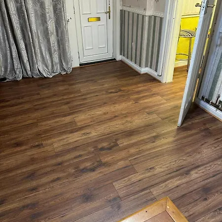 Exquisite Folk Victorian One-bed House: Casa de Férias Leeds (West Yorkshire)