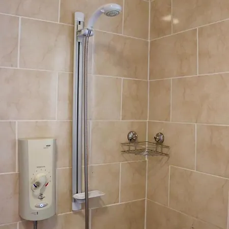 Exquisite Folk Victorian One-bed House: *