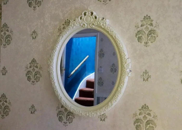 Exquisite Folk Victorian One-bed House: 度假居 利兹