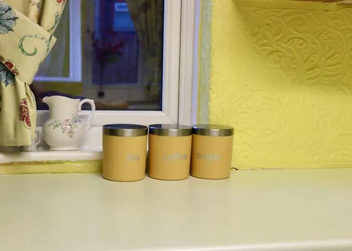 Exquisite Folk Victorian One-bed House: Nyaraló *