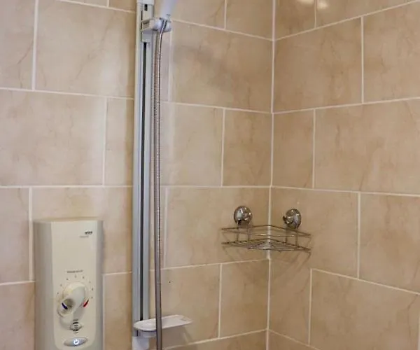 Exquisite Folk Victorian One-bed House: *