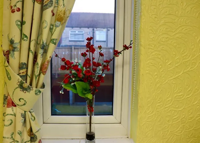 Exquisite Folk Victorian One-bed House: Holiday home Leeds (West Yorkshire)