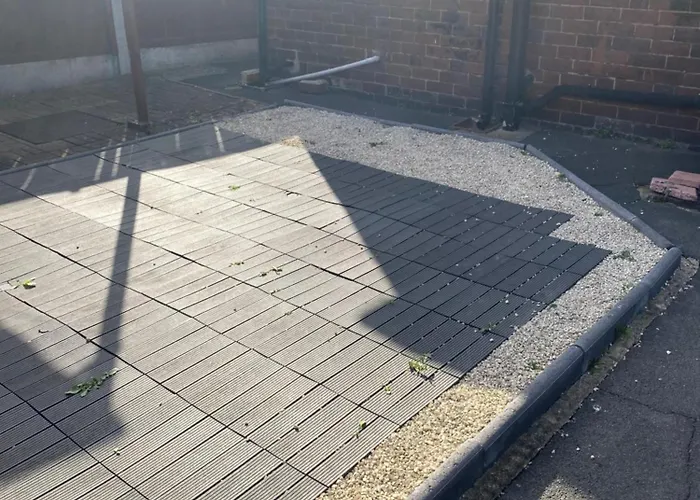 Exquisite Folk Victorian One-bed House: Leeds (West Yorkshire)